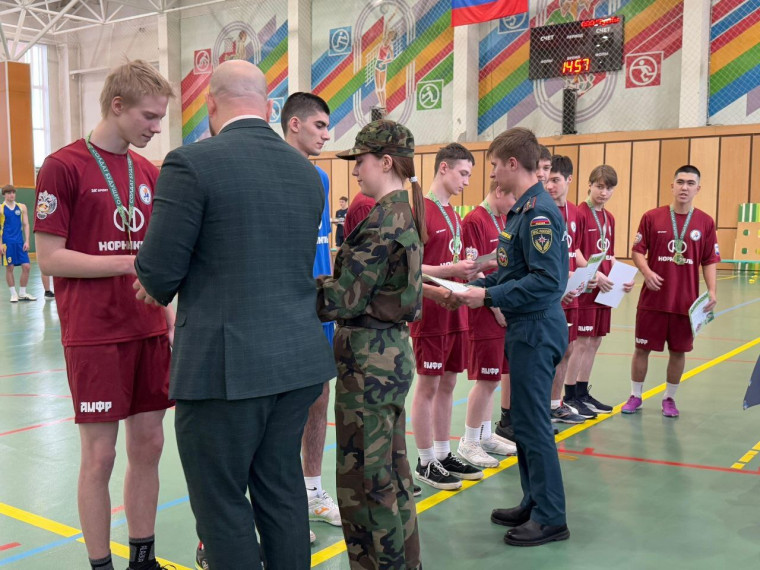 Военно-спортивная эстафета «Солдат будущего».